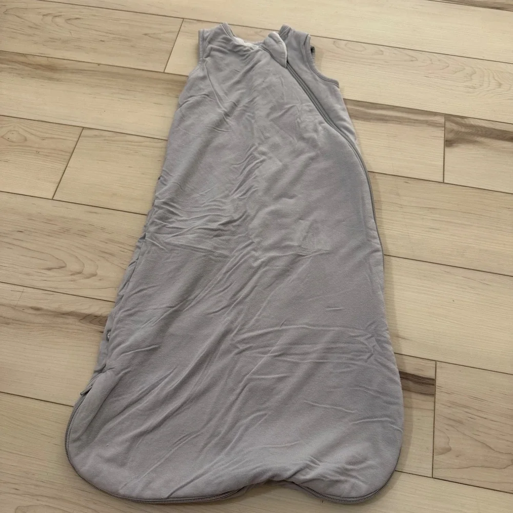 Kyte Baby Bamboo Sleep Bag 1.0 TOG Light Gray Size Small Wearable Blanket